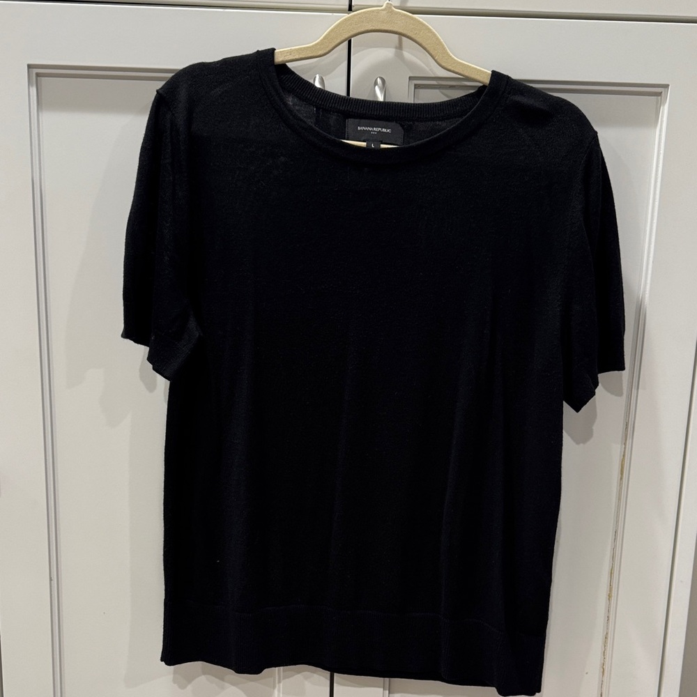 Banana Republic Factory Black Crew Neck Sweater